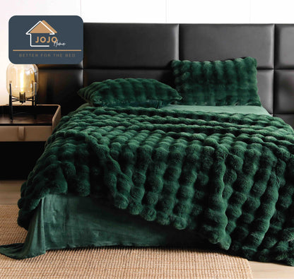 Lenjerie De Pat Pufoasa Rabbit Luxury Edition, 6 Piese, 2 Persoane