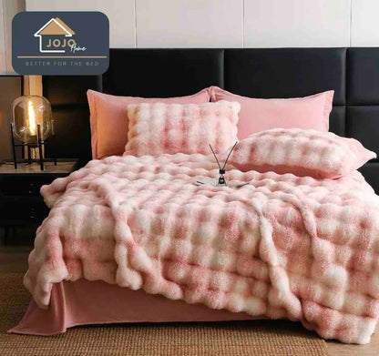 Lenjerie De Pat Pufoasa Rabbit Luxury Edition, 6 Piese, 2 Persoane