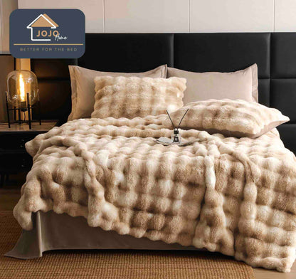 Lenjerie De Pat Pufoasa Rabbit Luxury Edition, 6 Piese, 2 Persoane